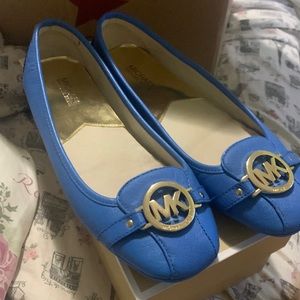 Michel Kors flats, color blue, brand new. Size 11